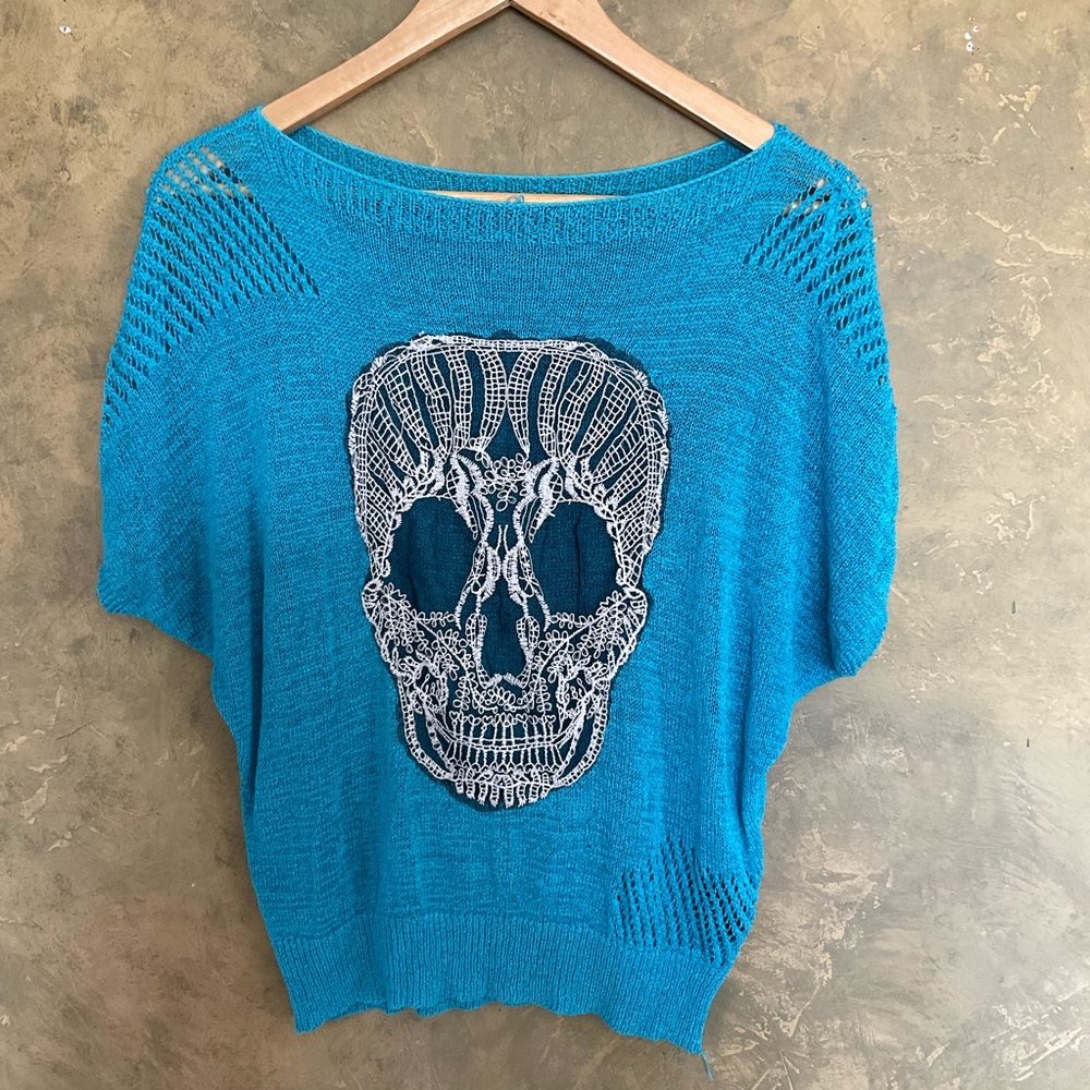 QED London Knit Sugar Skull Applique Short Dolman Sleeve Sweater